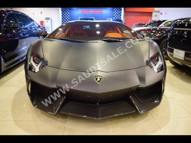 2015 Lamborghini Aventador