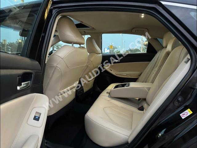 2020 تويوتا افالون تورينج