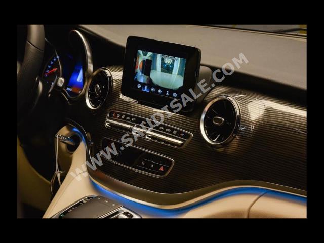 2023 مرسيدس - بنز إي كيو إس 450+