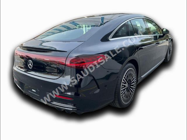 2023 مرسيدس - بنز إي كيو إس 450+