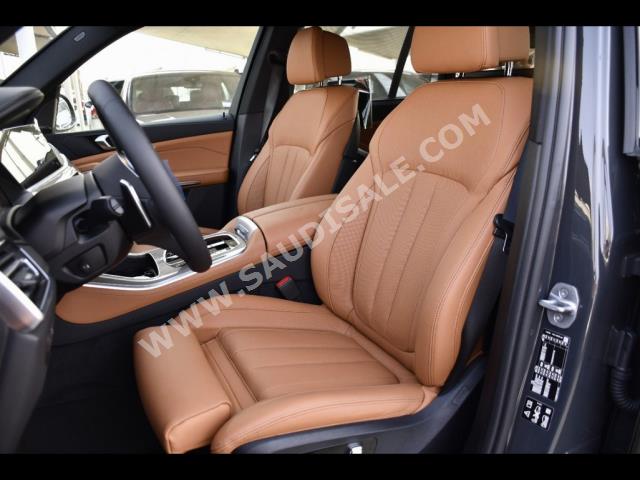 2023 BMW X Series 5