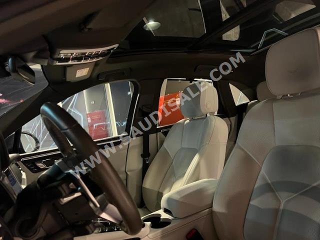 2021 بورش ماكان