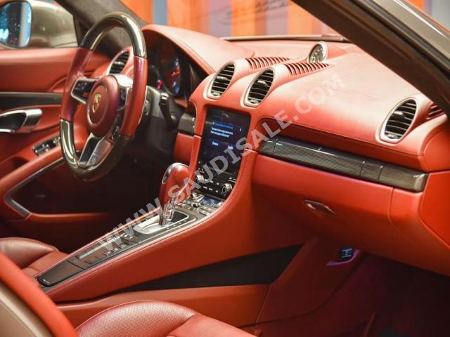 2017 بورش كايمان اس