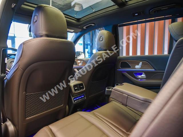 2022 مرسيدس - بنز جي إل إس 450