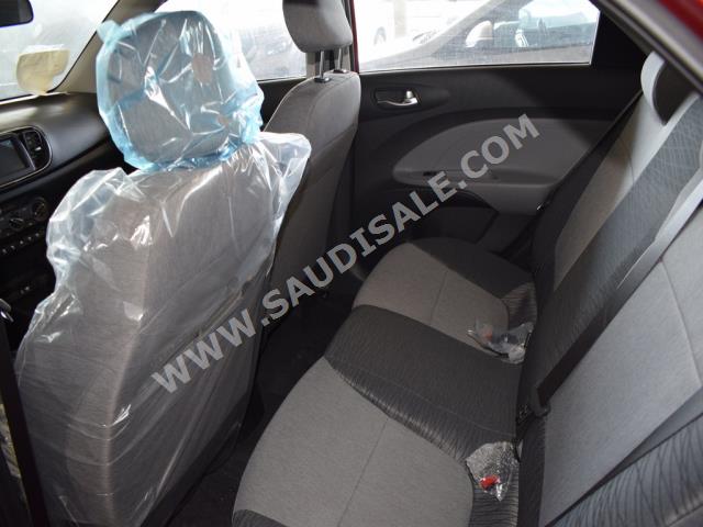 2021 كيا بيجاس