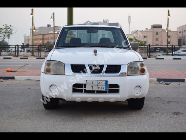 2008 نيسان داتسون غمارتين