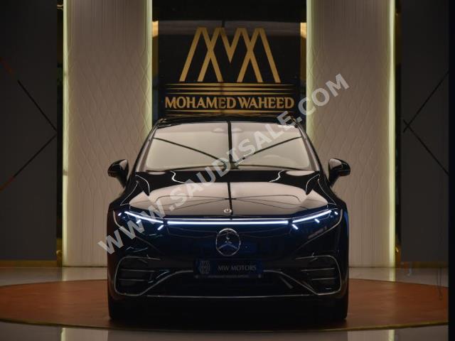 2022 مرسيدس - بنز إي كيو إس 580