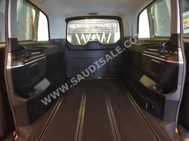 2023 مرسيدس - بنز في 250