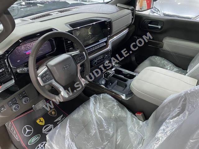 2023 شفروليه سلفرادو زد 71