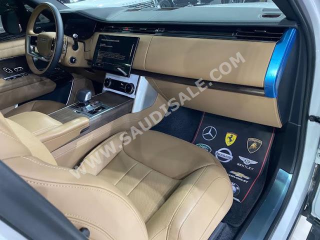 2023 لاند روفر رينج روفر فوج