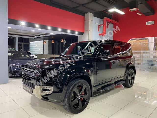 2024 لاند روفر ديفيندر اكس