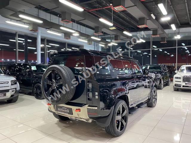 2024 لاند روفر ديفيندر اكس