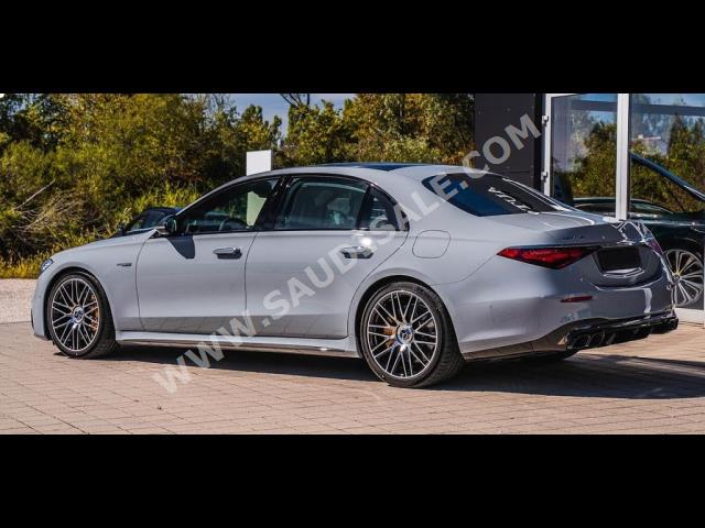 2023 مرسيدس - بنز إس 63 أي إم جي