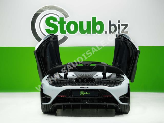 2022 مكلارين 675 إل تي