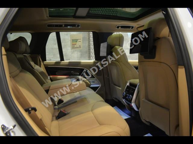 2023 لاند روفر رينج روفر اتش اس اي