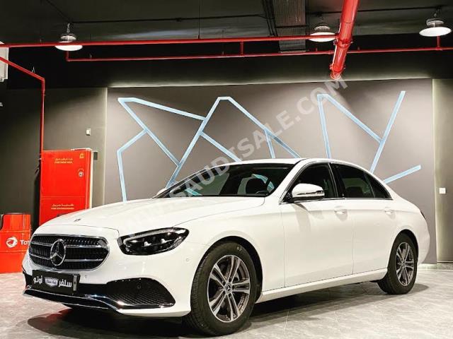 2022 مرسيدس - بنز إي 200