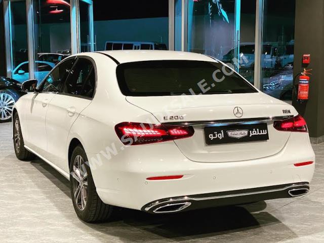 2022 مرسيدس - بنز إي 200