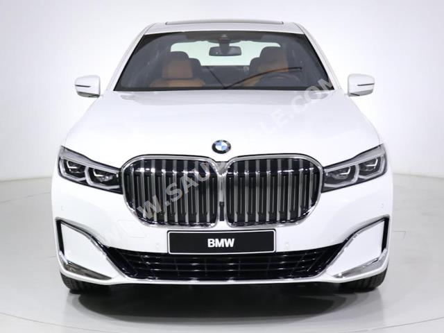 2022 بي ام دبليو الفئة السابعة 740 إل أي