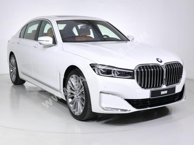 2022 بي ام دبليو الفئة السابعة 740 إل أي