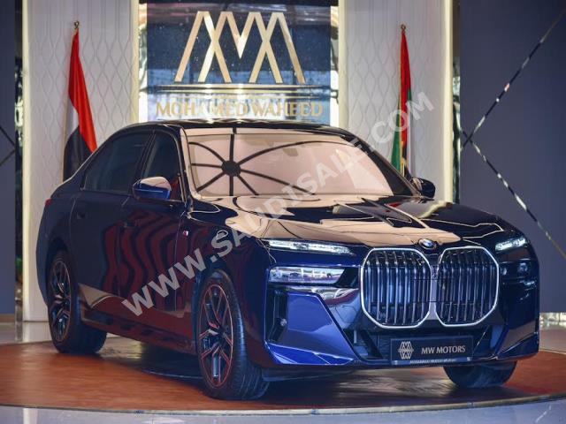 2023 بي ام دبليو الفئة السابعة 735 إل أي