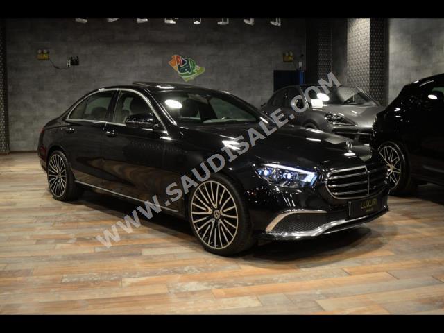 2021 مرسيدس - بنز إي 300