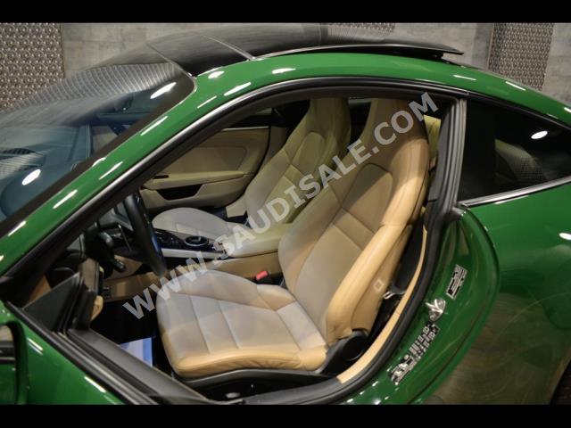 2021 بورش 911 كاريرا