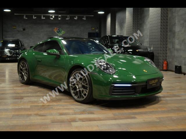 2021 بورش 911 كاريرا