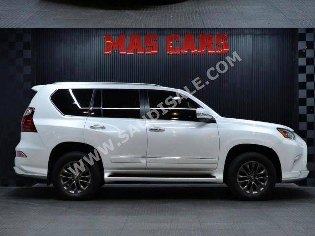 2017 لكزس جي إكس 460