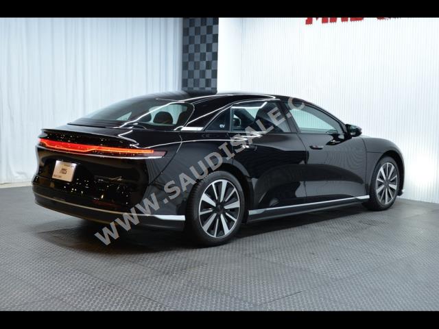 2024 لوسيد اير بيور