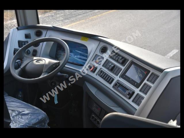 2023 مرسيدس - بنز إم بي 140