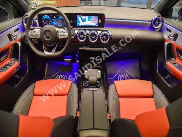 2023 مرسيدس - بنز أي 200