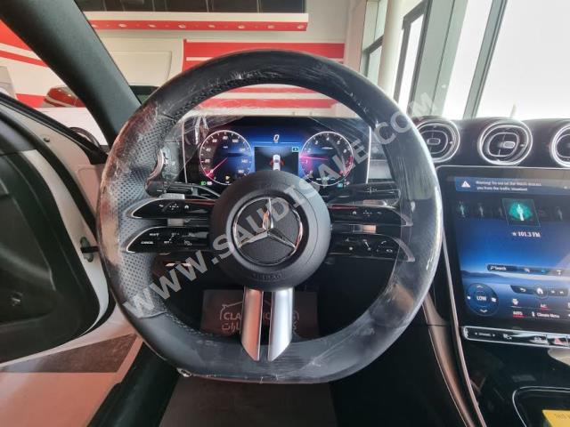 2022 مرسيدس - بنز سي 300