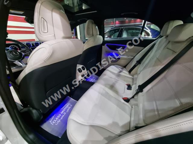 2022 مرسيدس - بنز سي 300