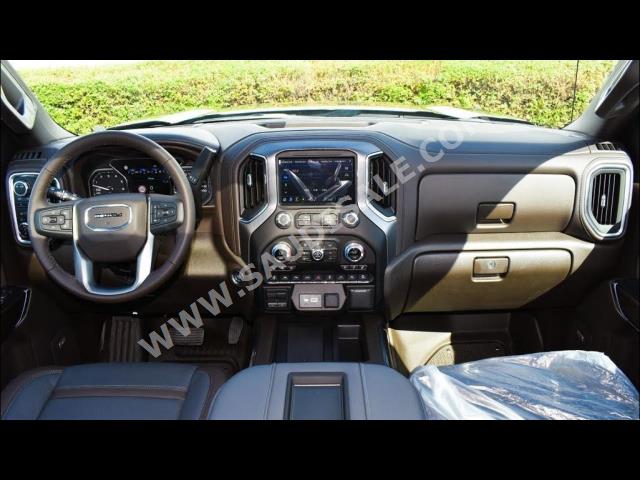 2022 جي ام سي سييرا دينالي