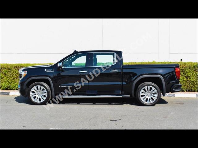 2022 جي ام سي سييرا دينالي