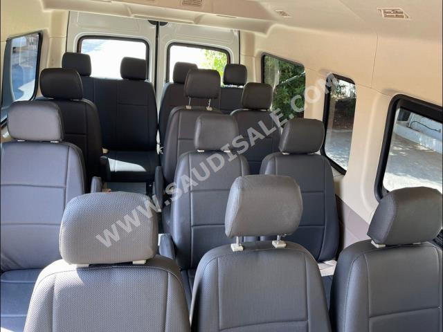 2022 ماكسيوس دي 90