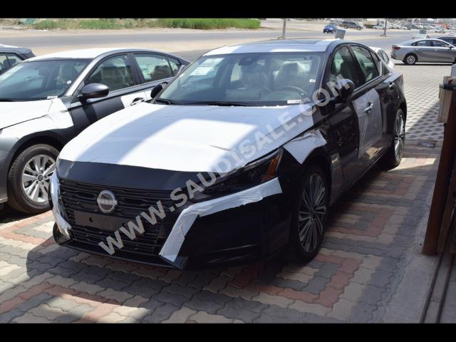 2023 نيسان التيما