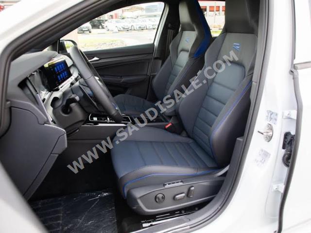 2023 فولكس واجن غولف