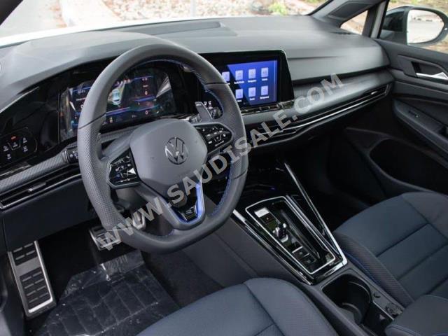 2023 فولكس واجن غولف