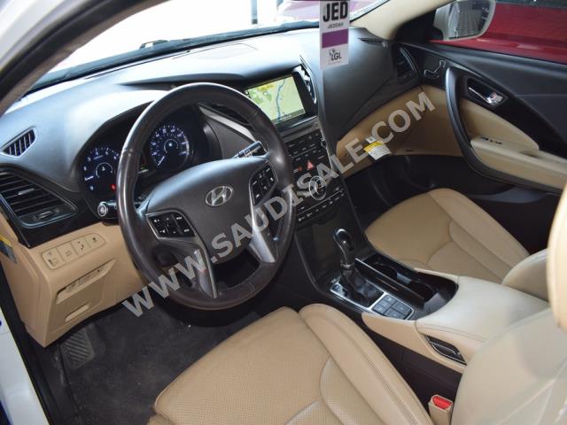 2016 Hyundai Azera