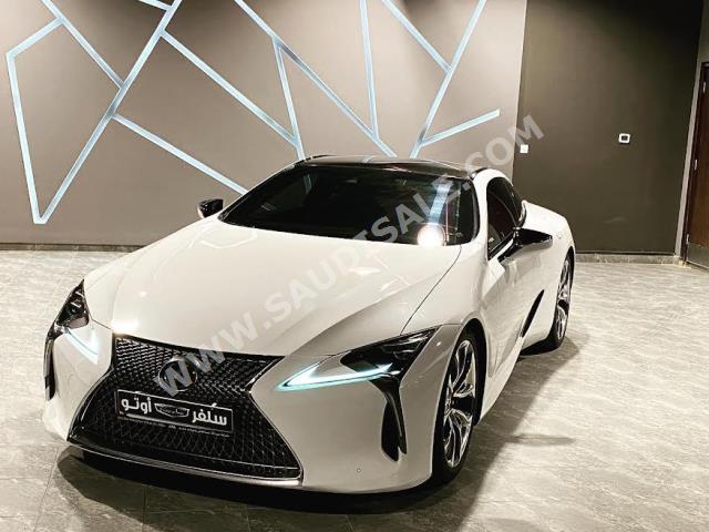 2020 لكزس إل سي 500