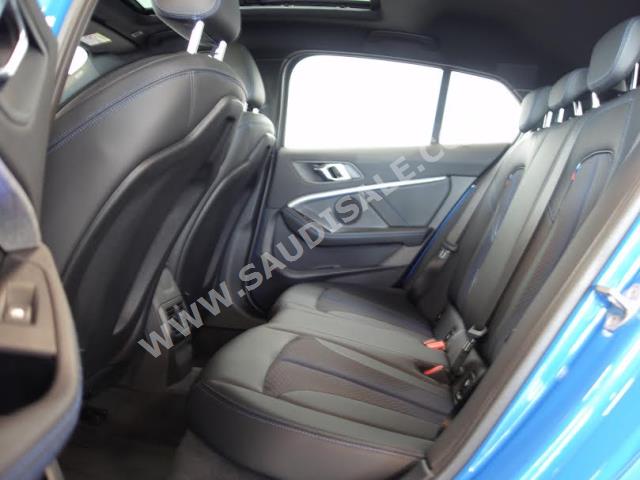 2021 بي ام دبليو الفئة الاولى 120 أي