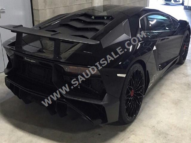 2015 Lamborghini Aventador SV