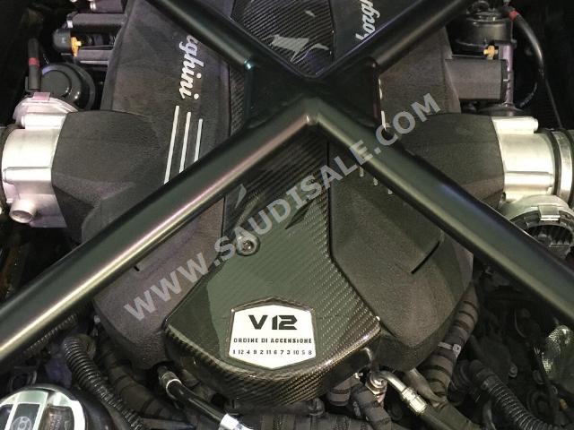 2015 Lamborghini Aventador SV