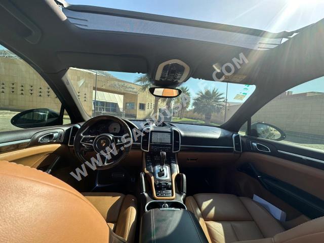 2016 بورش كايين اس