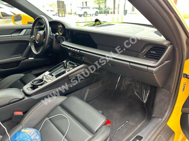 2022 بورش 911 كاريرا اس