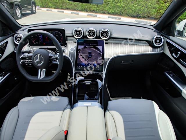 2023 مرسيدس - بنز سي 300