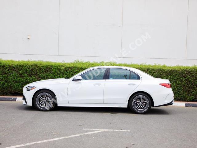 2023 مرسيدس - بنز سي 300