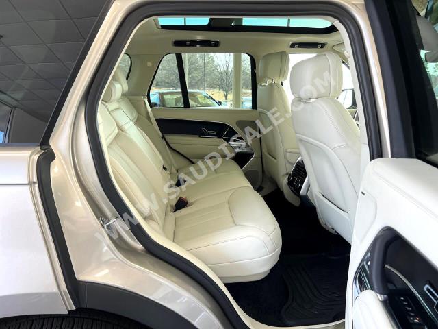 2023 لاند روفر رينج روفر فوج اس اي