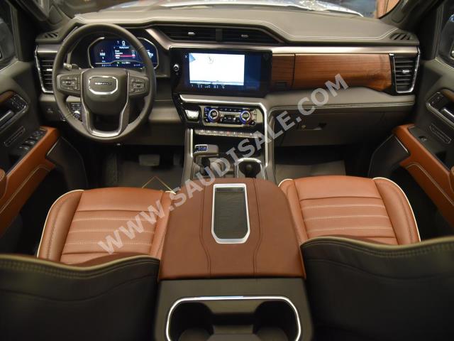 2022 جي ام سي سييرا دينالي